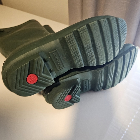Hunter tall green rain boots - Picture 4 of 5